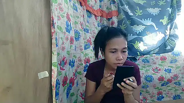 PinaySkinnyGirln Live XXX chat