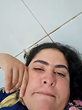 BarbedArtemia Adlı Modelin Canlı XXX Sohbeti