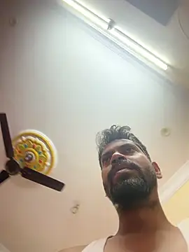 Stoner-boii-Cloudy-arhan Pertunjukan Webcam