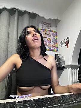 Chatroom XXX en direct de Violet_rousse7