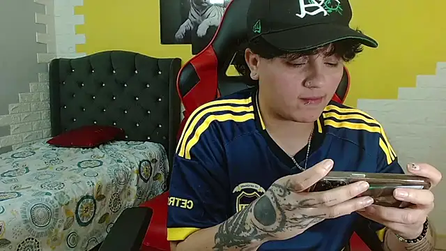 isabeautyx19 Live XXX Chat