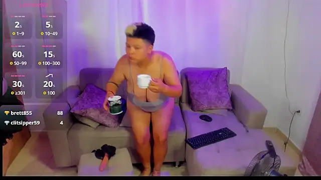 แชท XXX สดของ MiaYMolly