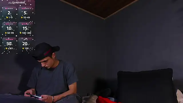 Angel_Snowhotxxx Show in webcam