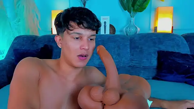 Leo_Savage_: απευθείας συνομιλία ΧΧΧ