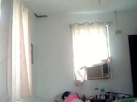 bigcockkylaのライブXXXチャット