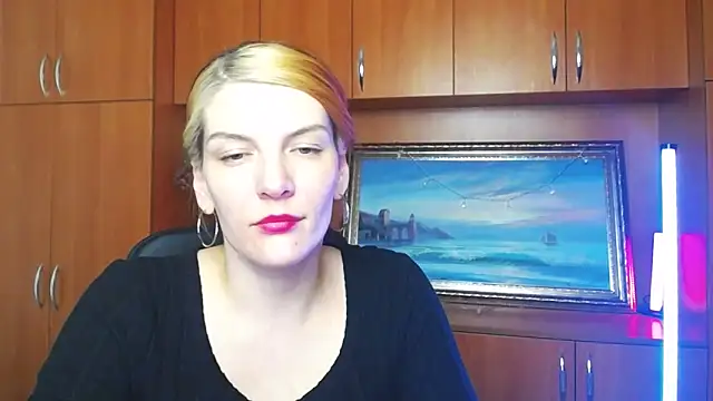 VanessaRey_ Adlı Modelin Canlı XXX Sohbeti