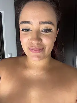 NaughtyNinnaXXX's Webcam Show