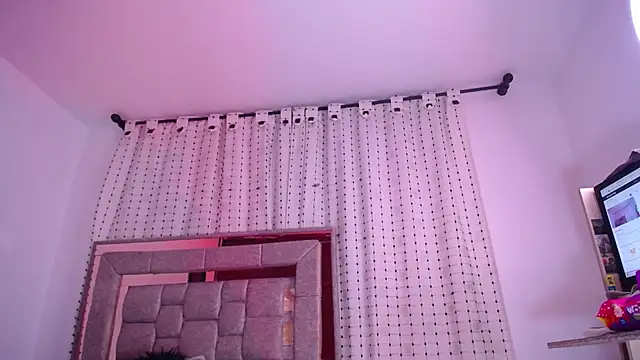 salomecastro_: απευθείας συνομιλία ΧΧΧ