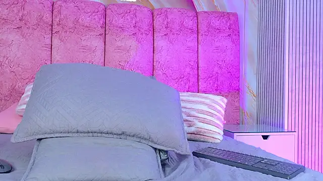 emmacurvy: онлайн-секс-чат