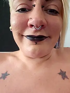 Chat XXX en directo de PinkTheHawk