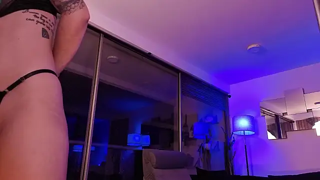 แชท XXX สดของ mandi4pole_