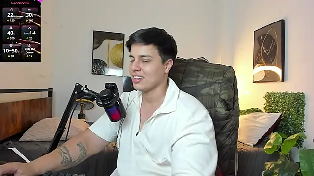 Thom_Ohtani's Live XXX Chat