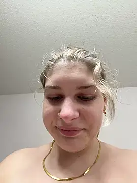 Chat +18 de SassynNatty ao vivo