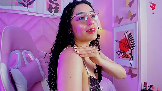 DemiJones_: απευθείας συνομιλία ΧΧΧ