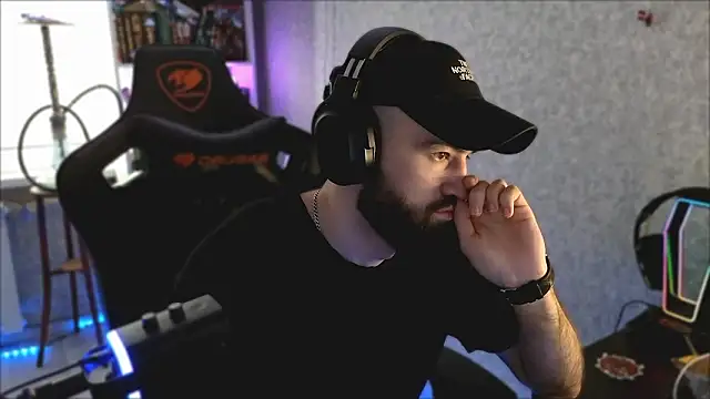 _Mostly_'s Live XXX Chat