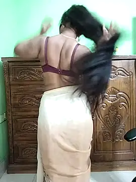 Idhika-Paul's Live XXX Chat