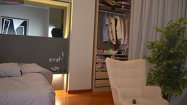 LexieLoree  のライブXXXチャット