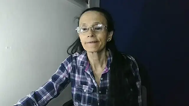 AuroraLatin live XXX chat