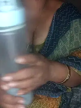 Mia-Telugu – webcam-show