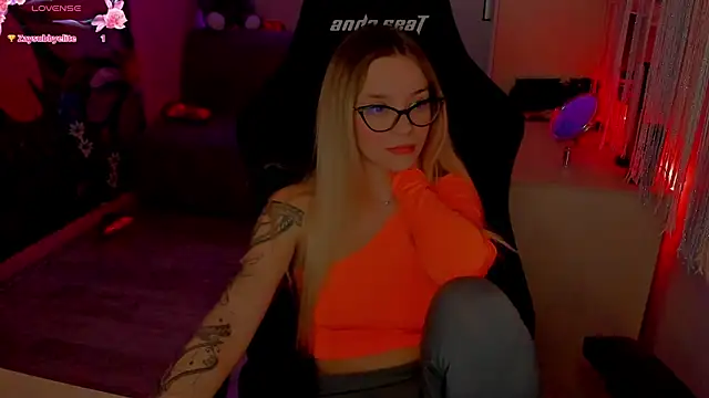 LilKittyX – Naživo XXX chat