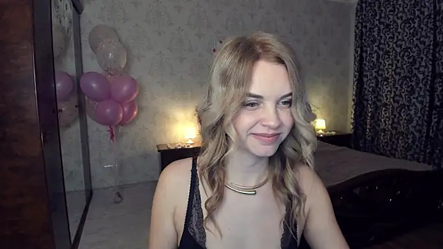 LunaFlinn's Live XXX Chat