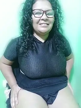 Amarantha25's Live XXX Chat