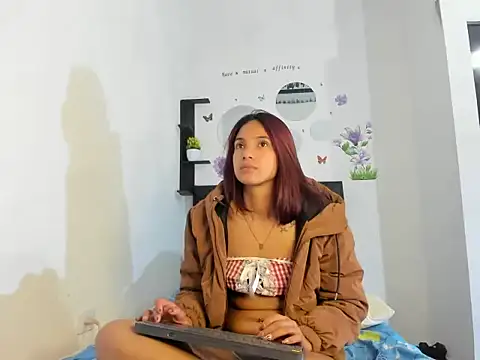 sapphire_brown20's Live XXX Chat