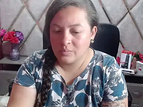 Chat XXX en directo de Sarah_Boobs_