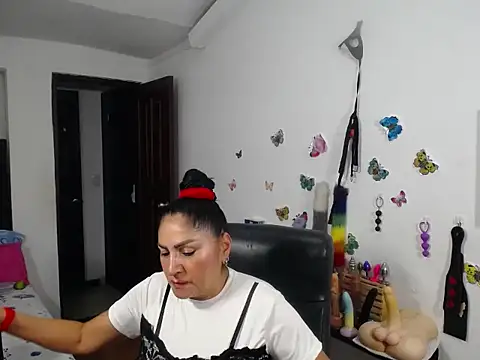 mature_bigboobs10's Live XXX Chat