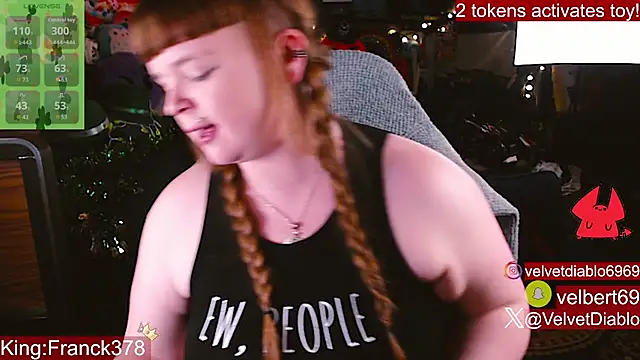 VelvetDiablo 即時 XXX 聊天