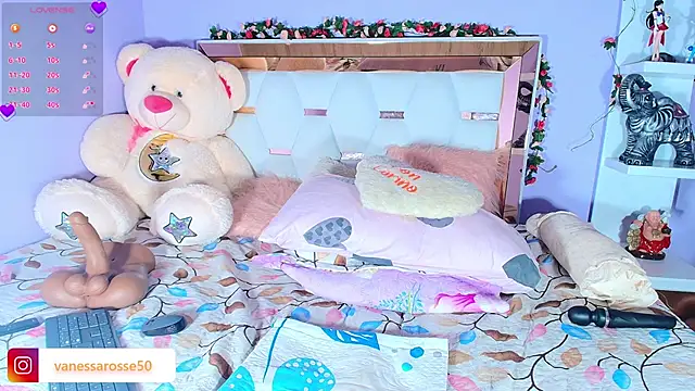 Julieth_Rossi: онлайн-секс-чат