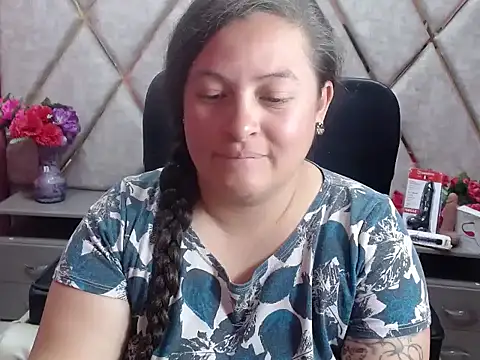 Онлайн чат XXX Sarah_Boobs_