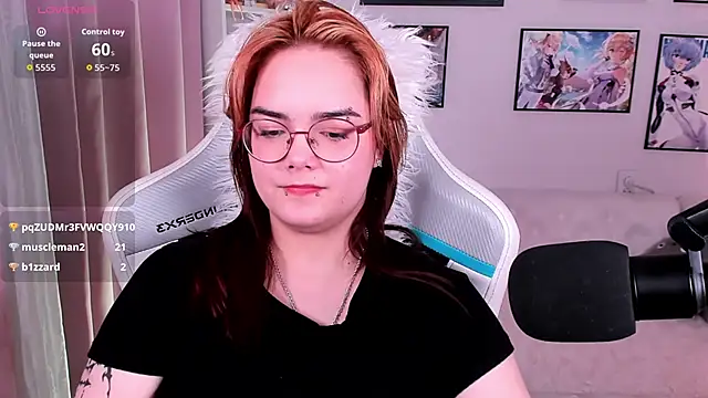 Chat +18 de Lily__Evans ao vivo