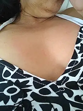 Онлайн чат XXX NakedMILFx