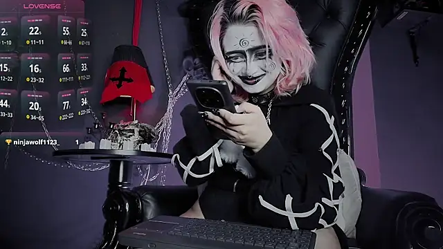 Navier__ Live XXX-chat