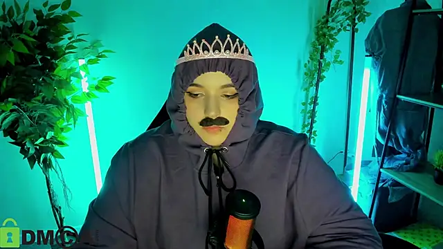 Mia_R0ss Adlı Modelin Canlı XXX Sohbeti