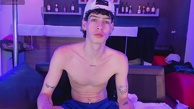 nova_salvatore Live XXX-Chat