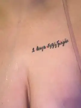 KellyMoors élő XXX-chatje