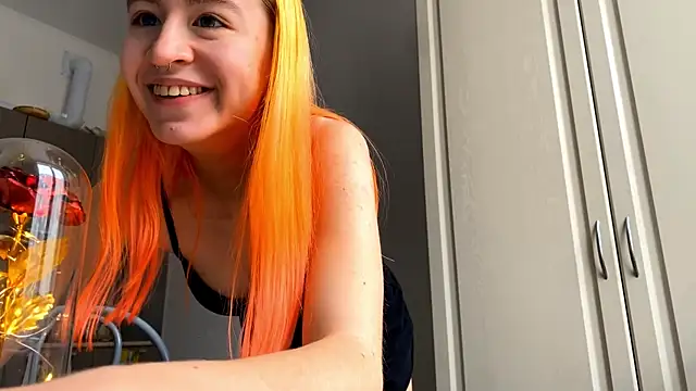 EmilyHein Live XXX-Chat