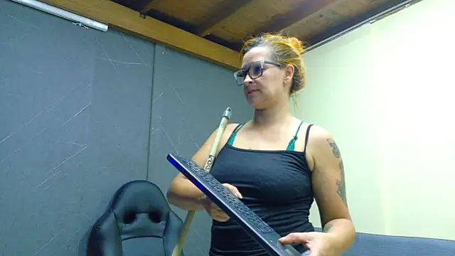 Britney_taylor_'s Live XXX Chat