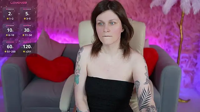 Show modela TinaMelt na web-kameri