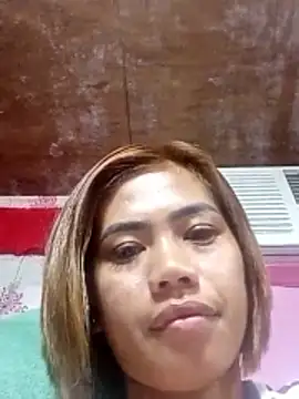 Cutie_body11 élő XXX-chatje