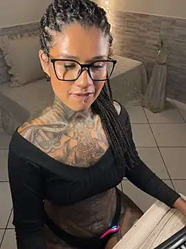 xbigpeach live XXX chat