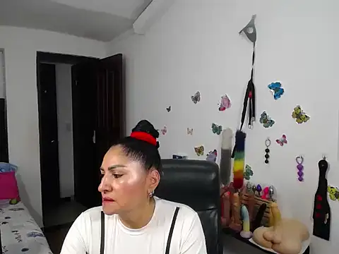 XXX chat uživo modela mature_bigboobs10