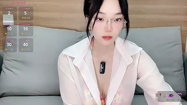 upoo7lt's Live XXX Chat