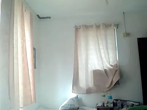 bigcockkyla Pertunjukan Webcam