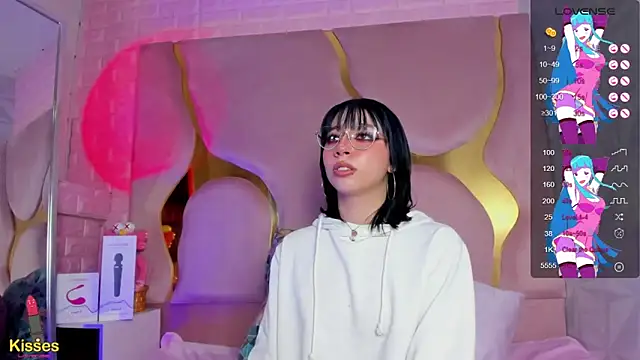 NaniiSisy's Live XXX Chat