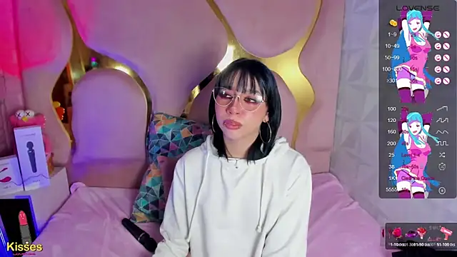 NaniiSisy Webcam show