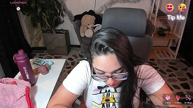CelesteBrucee's Live XXX Chat