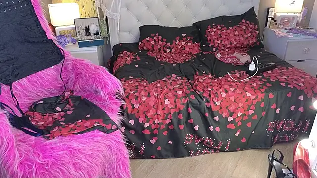 Онлайн чат XXX RoxalanaStar